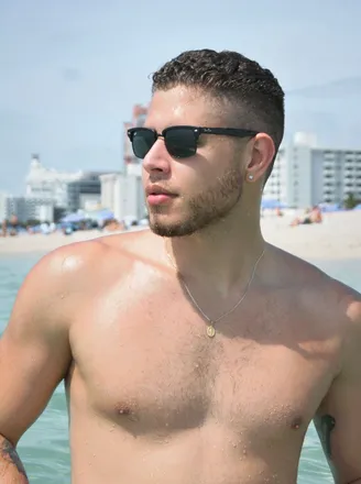 OnlyFans cuenta yourbigangel header 2
