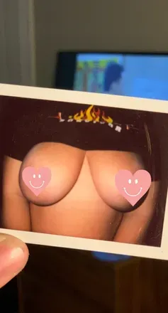 OnlyFans cuenta emy_lou181 avatar 1