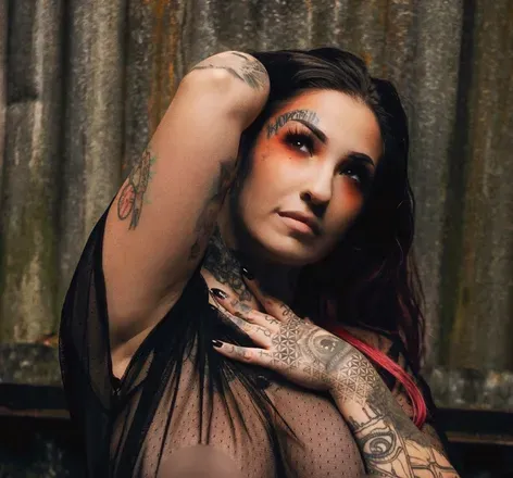 OnlyFans account  ladyzed avatar 1