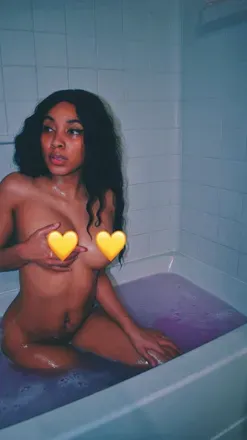 OnlyFans account  lullabii header 2