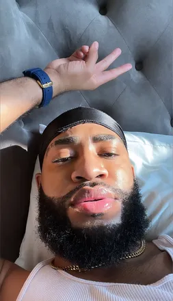 OnlyFans cuenta ayo_phabo header 2
