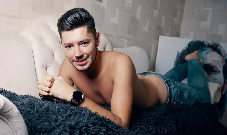 OnlyFans cuenta mikeesteelfree header 2