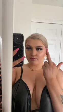 OnlyFans cuenta goddesslewinskyyy avatar 1