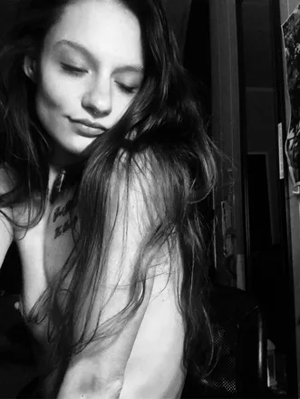 OnlyFans cuenta bellaluna333 header 2
