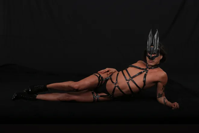 OnlyFans cuenta alexrabbit69 header 2