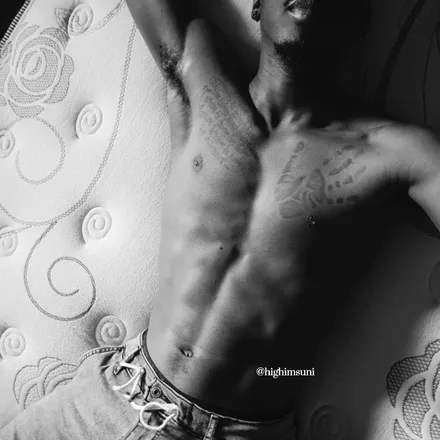OnlyFans account  highimsuni avatar 1