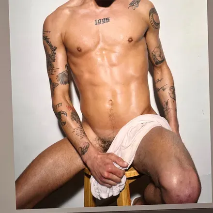 OnlyFans cuenta threalbenjaming header 2