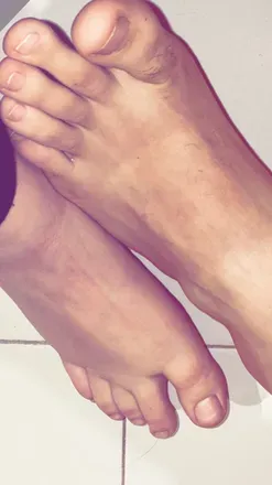 OnlyFans account  feetieswee avatar 1