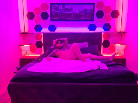 OnlyFans cuenta dickbicycle header 2