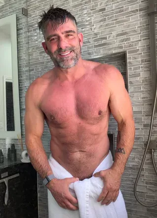 OnlyFans of tonirbas