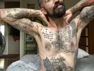 OnlyFans cuenta awolfamongus header 2