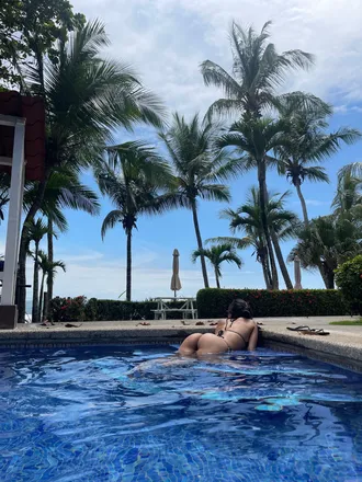 OnlyFans cuenta internationalfriends header 2