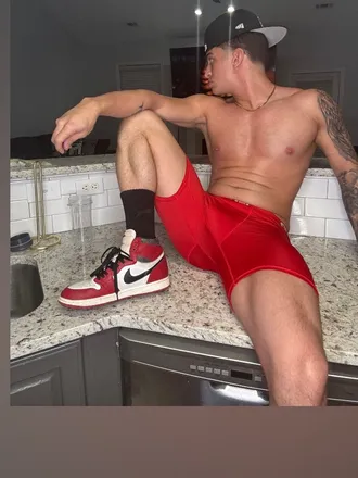 OnlyFans cuenta trevorbrooksxxx header 2