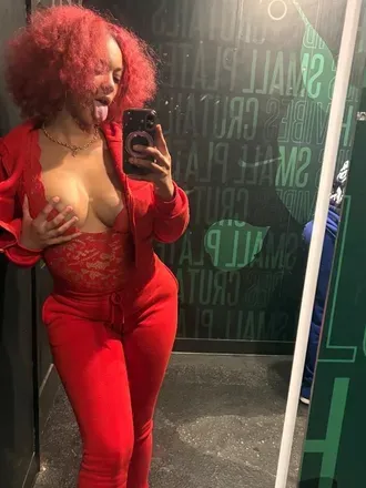OnlyFans cuenta yummieyemaya avatar 1