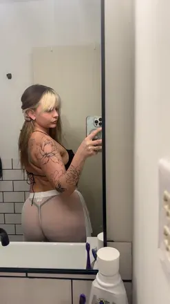 OnlyFans of summer-babe