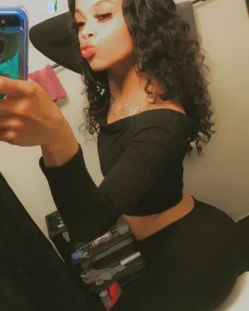 OnlyFans cuenta lovequeenn01 avatar 1