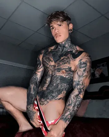 OnlyFans cuenta tatteddaddy9000 avatar 1