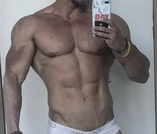 OnlyFans cuenta flexedmuscle header 2