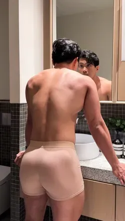 OnlyFans of boysensasian