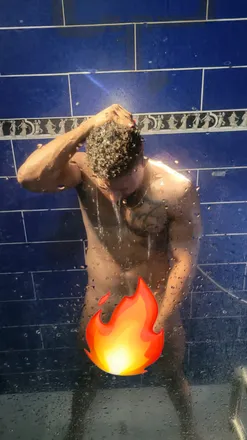 OnlyFans cuenta victtoyhd header 2