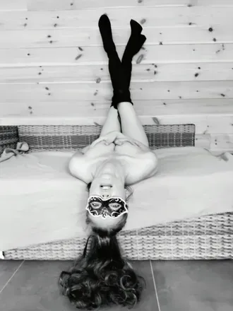 OnlyFans account  amateurcouplexrated avatar 1