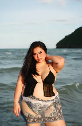 OnlyFans cuenta moneytsia header 2