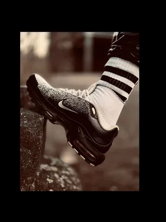OnlyFans cuenta sneakerfreak1490 header 2