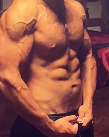 OnlyFans of hardwaybrock