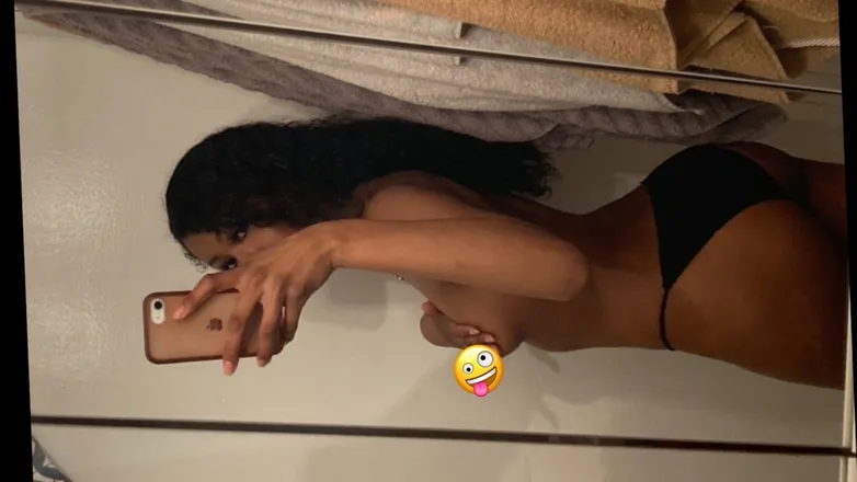 OnlyFans cuenta exoticria header 2