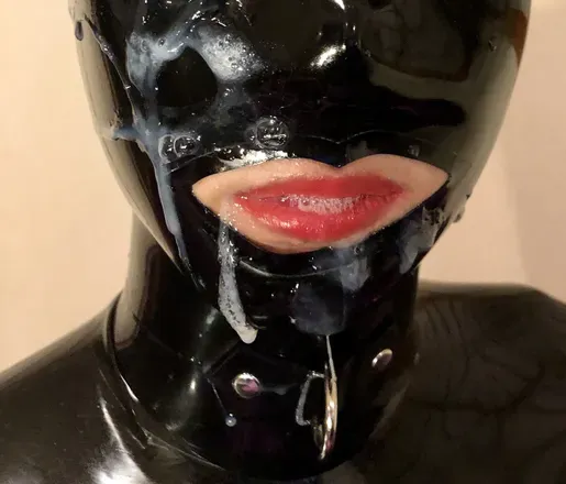 OnlyFans cuenta rumirubber header 2