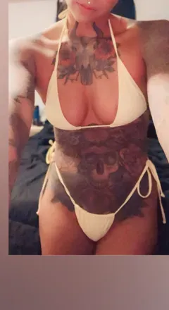 OnlyFans cuenta dom_momm header 2