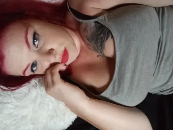 OnlyFans of foxyrachel