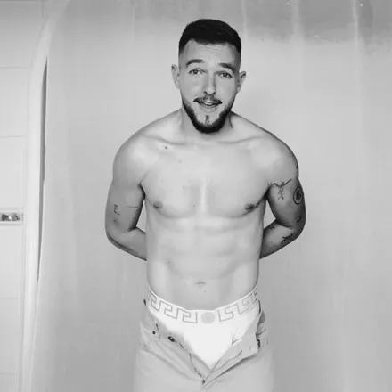OnlyFans de shinyredfield