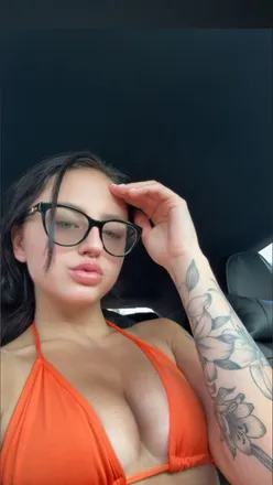 OnlyFans cuenta prettylittebubblesxo header 2