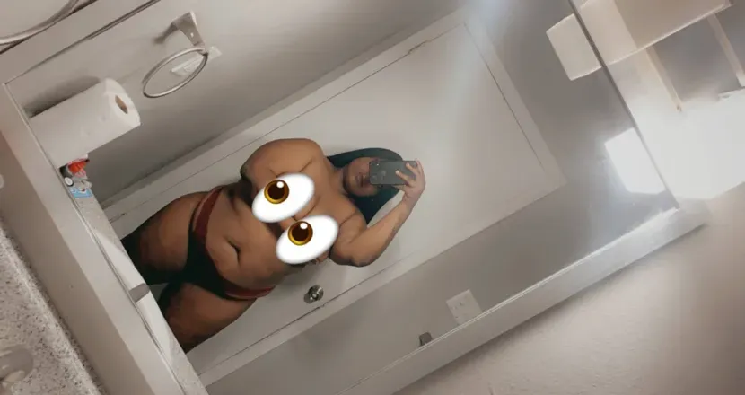 OnlyFans account  apieceofkyy header 1