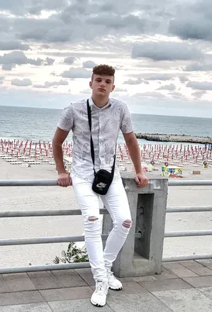 OnlyFans cuenta robert528 avatar 1