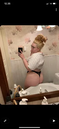 OnlyFans cuenta bootyb1tch header 2