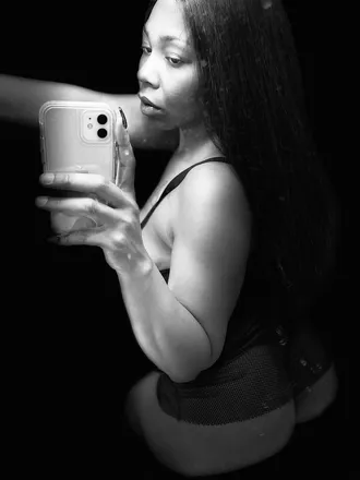OnlyFans cuenta thicckkkkcaramellll header 2