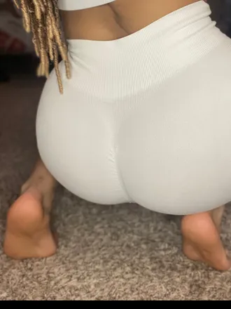 OnlyFans account  theashhlyy_feetonly header 2