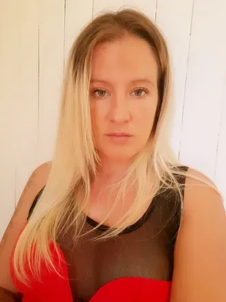 OnlyFans cuenta karinapics2 avatar 1