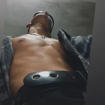 OnlyFans cuenta den_day avatar 1