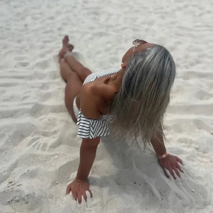 OnlyFans account  sexyytiina header 2