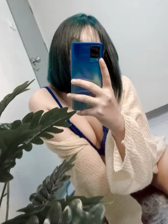 OnlyFans account  skyny21 header 2
