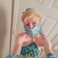 OnlyFans account  largeastolfo avatar 1