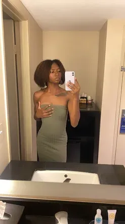 OnlyFans cuenta khandi.land avatar 1