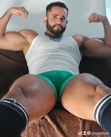 OnlyFans cuenta maikthonger header 2