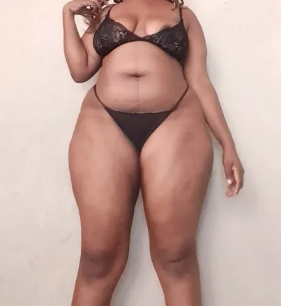 OnlyFans cuenta nenekazi header 2