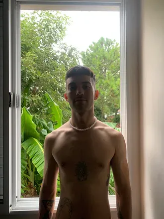 OnlyFans account  sweeterik avatar 1