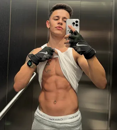 OnlyFans cuenta latinolu avatar 1