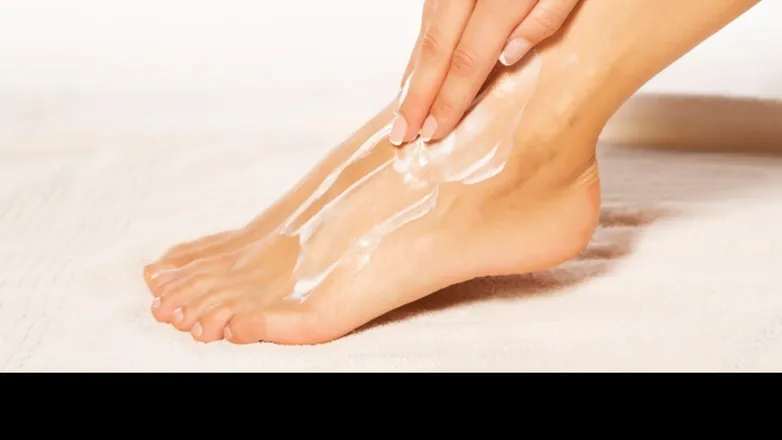 OnlyFans account  yourfavoritefootfairy header 2
